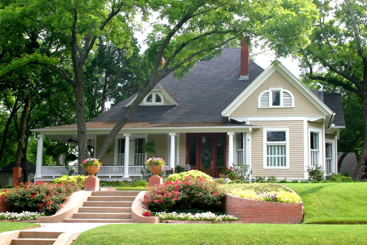 Upgrade Your Curb Appeal with These Landscaping Ideas